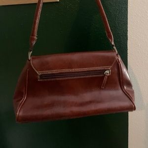 Vintage Gucci shoulder bag.